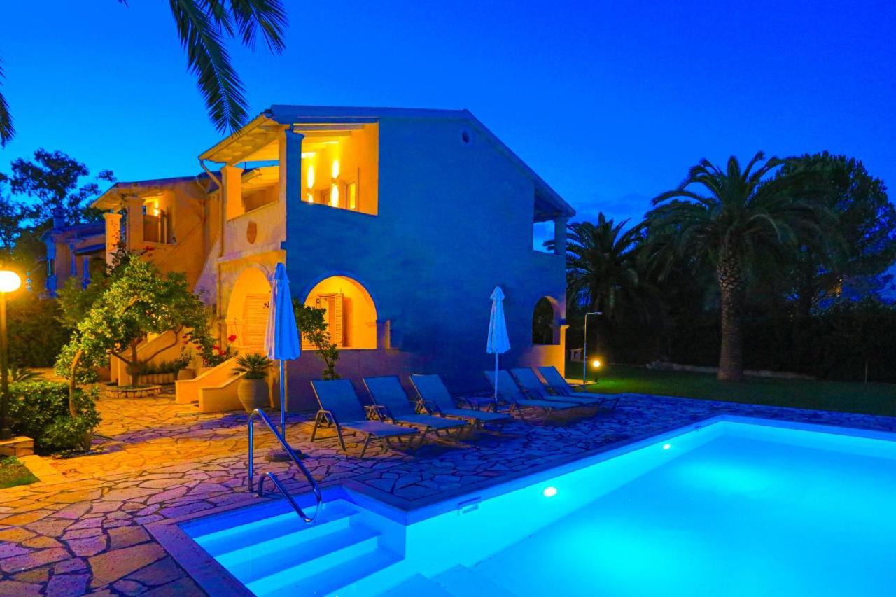 Villa Marina Mare อาคาราวี ภายนอก รูปภาพ