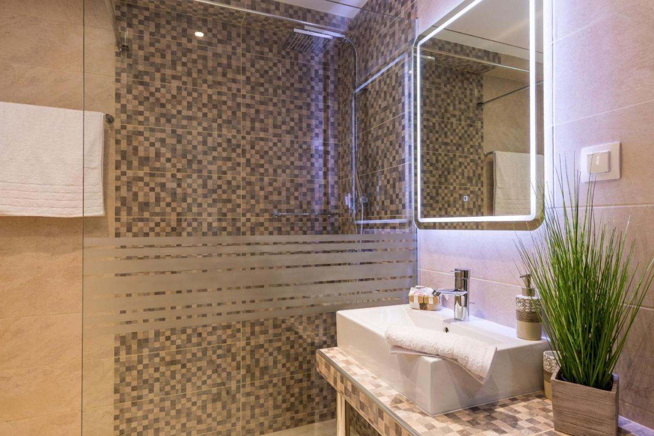 Villa Marina Mare อาคาราวี ภายนอก รูปภาพ